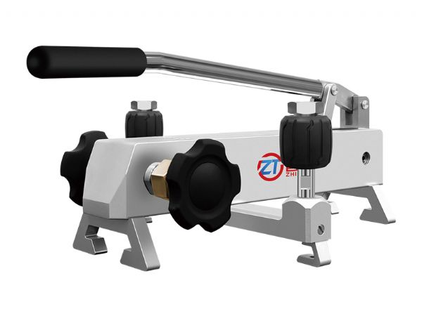 ZT-XQLX-14超高壓氣壓泵